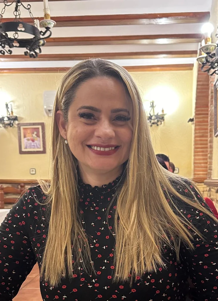Retrato de la asesora comercial de Kalahana